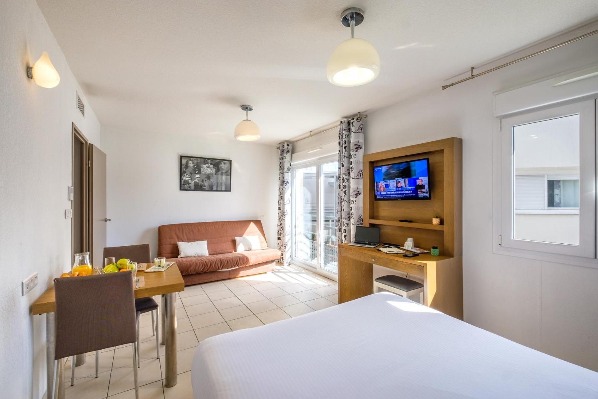 Comfort Aparthotel Antibes Le Maestria Eksteriør bilde